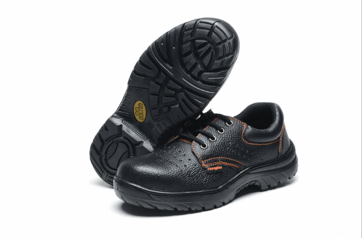 Antiskid and wear-resistant safety protection of Baotou working shoes safety shoes in summer