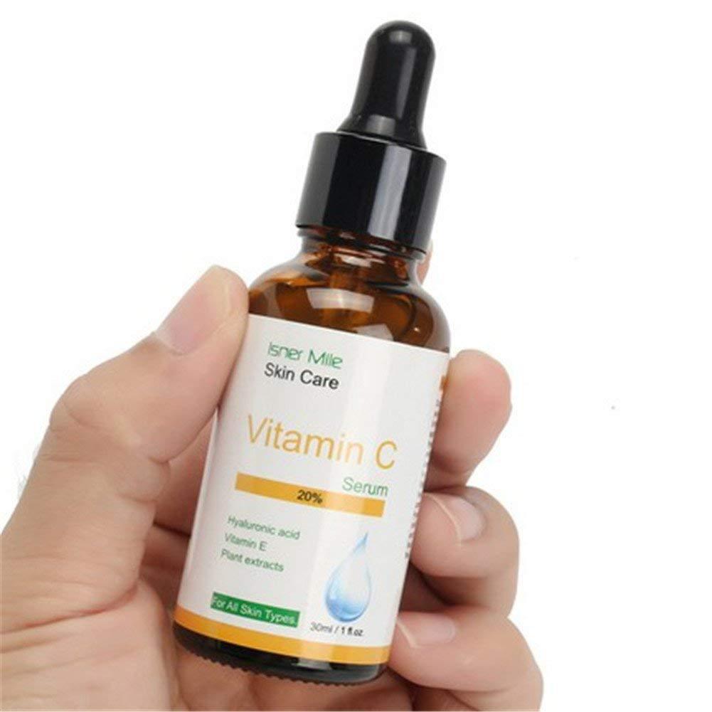 Productos para el cuidado de la piel con vitamina C sin diluir.
